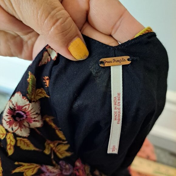 Free People Oh Baby Floral Print Minidress Black Pink Embroidered‎ Smocked Small - Picture 12 of 12